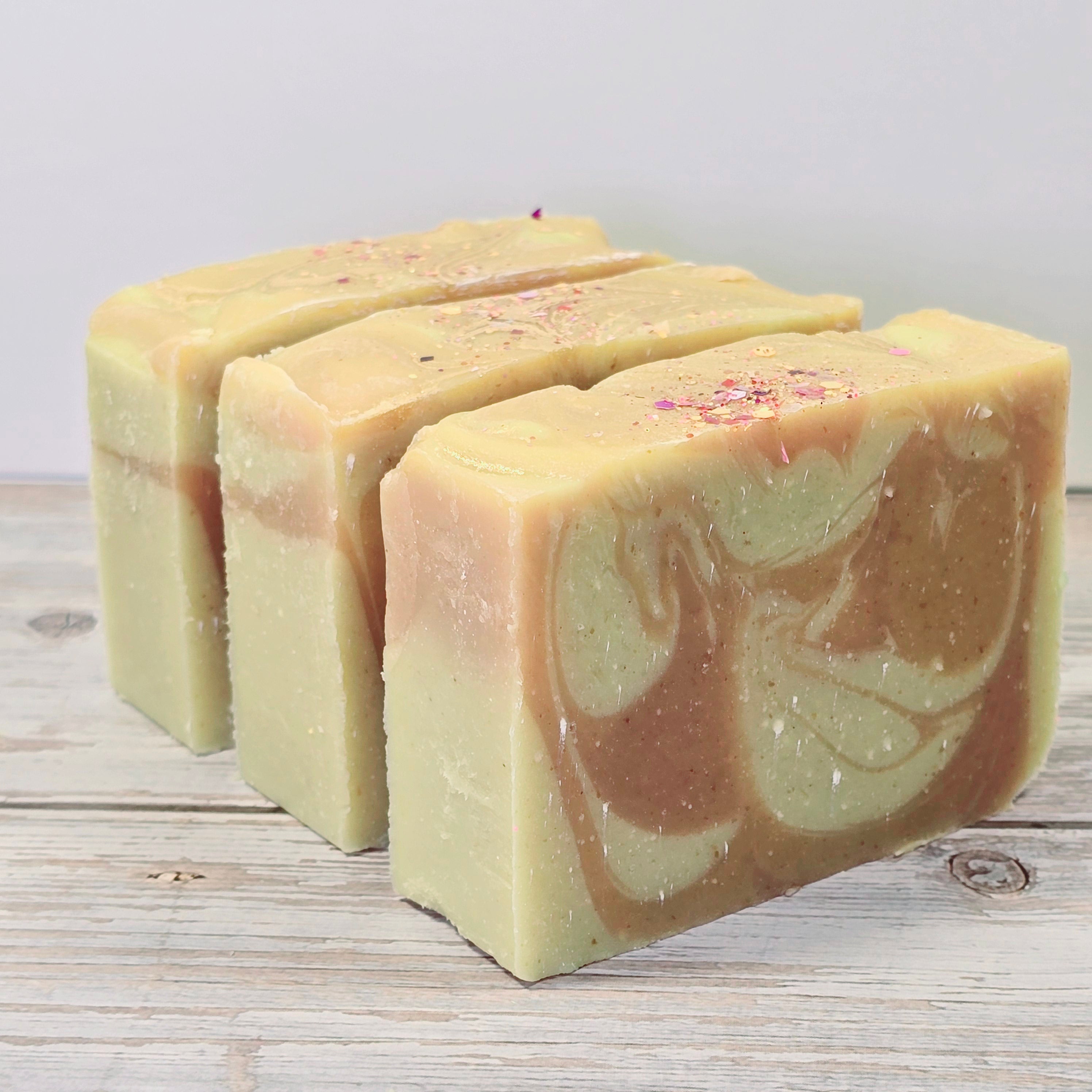 Juicy peach soap with pumpkin purée and shea butter