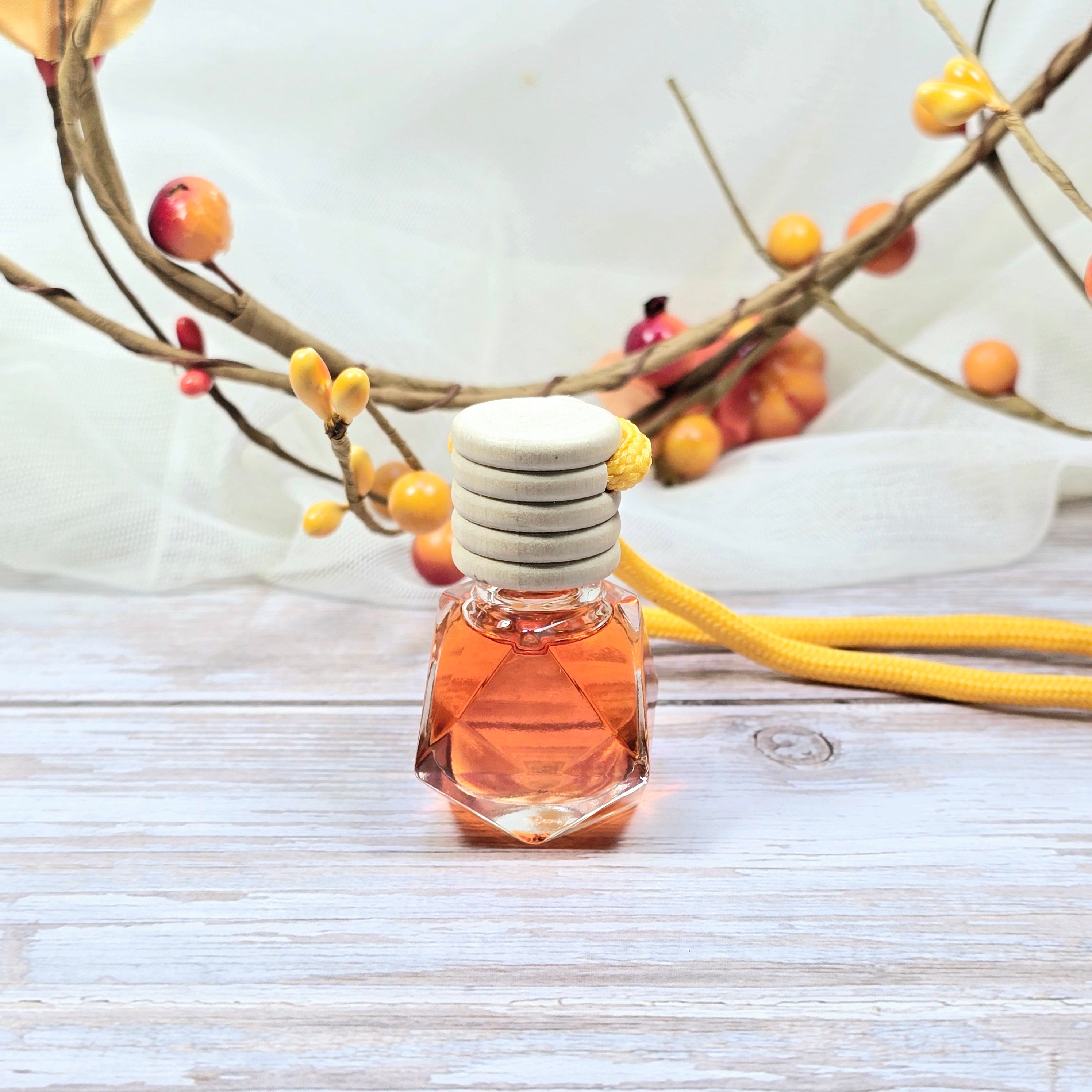 Non-toxic long-lasting car air freshener with cozy autumn aroma