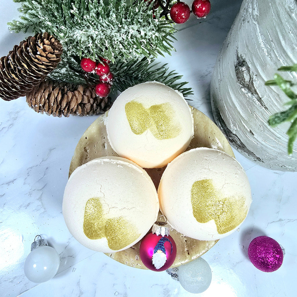 White Tea & Ginger – Handmade Bath Bomb Diana's Candles and Soaps