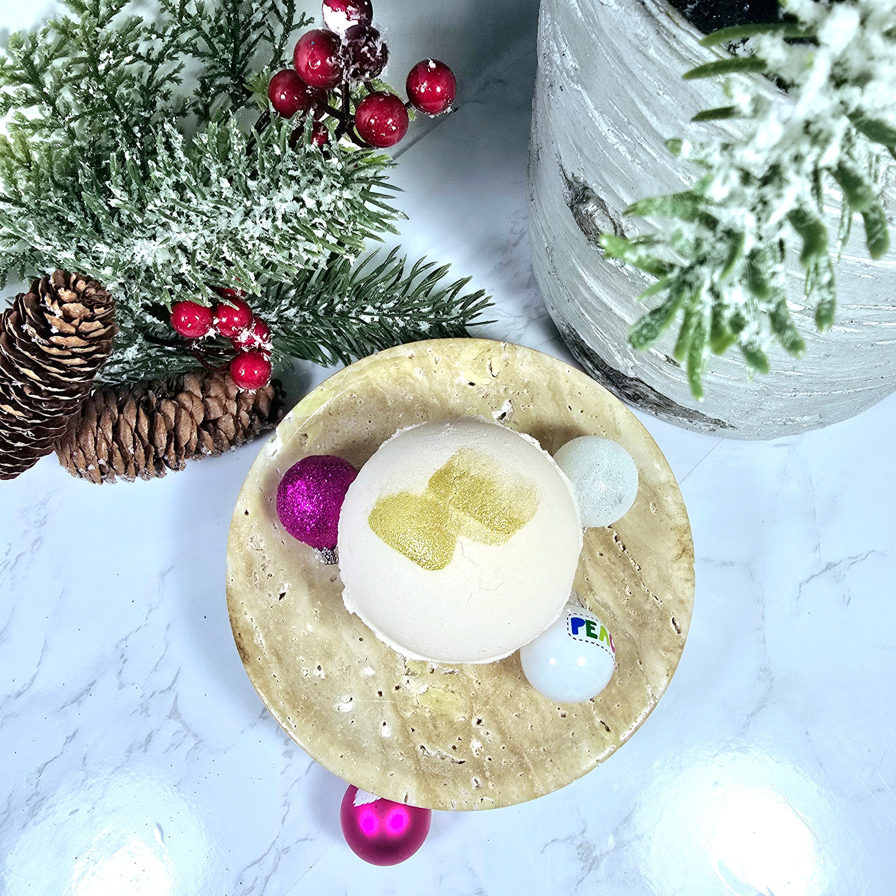 White Tea & Ginger – Handmade Bath Bomb Diana's Candles and Soaps