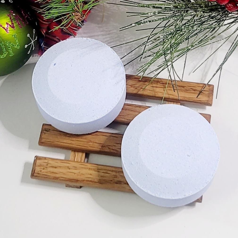 Peppermint Shower Steamer - Diana's Candles and Soaps 